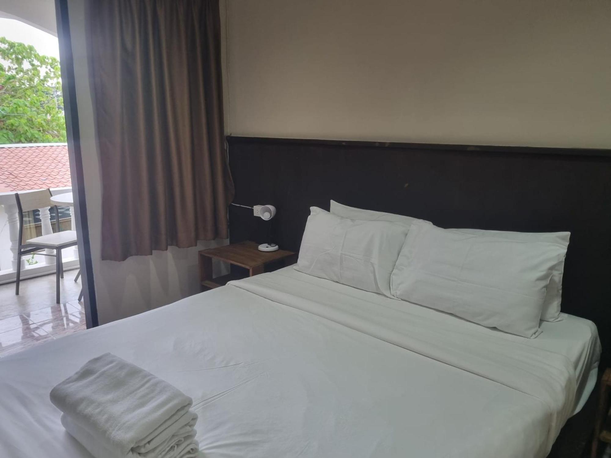 New Breakers Hotel Rawai Extérieur photo